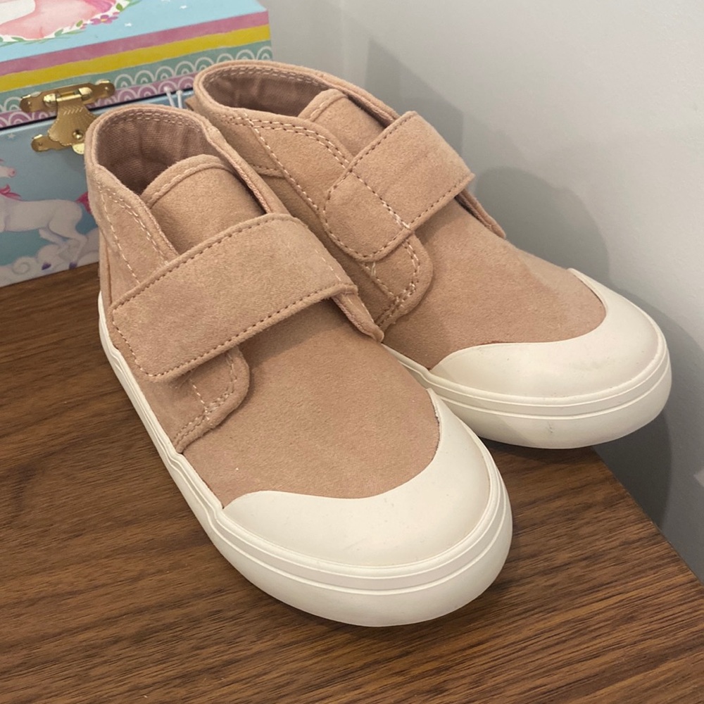 Toddler old navy shoes